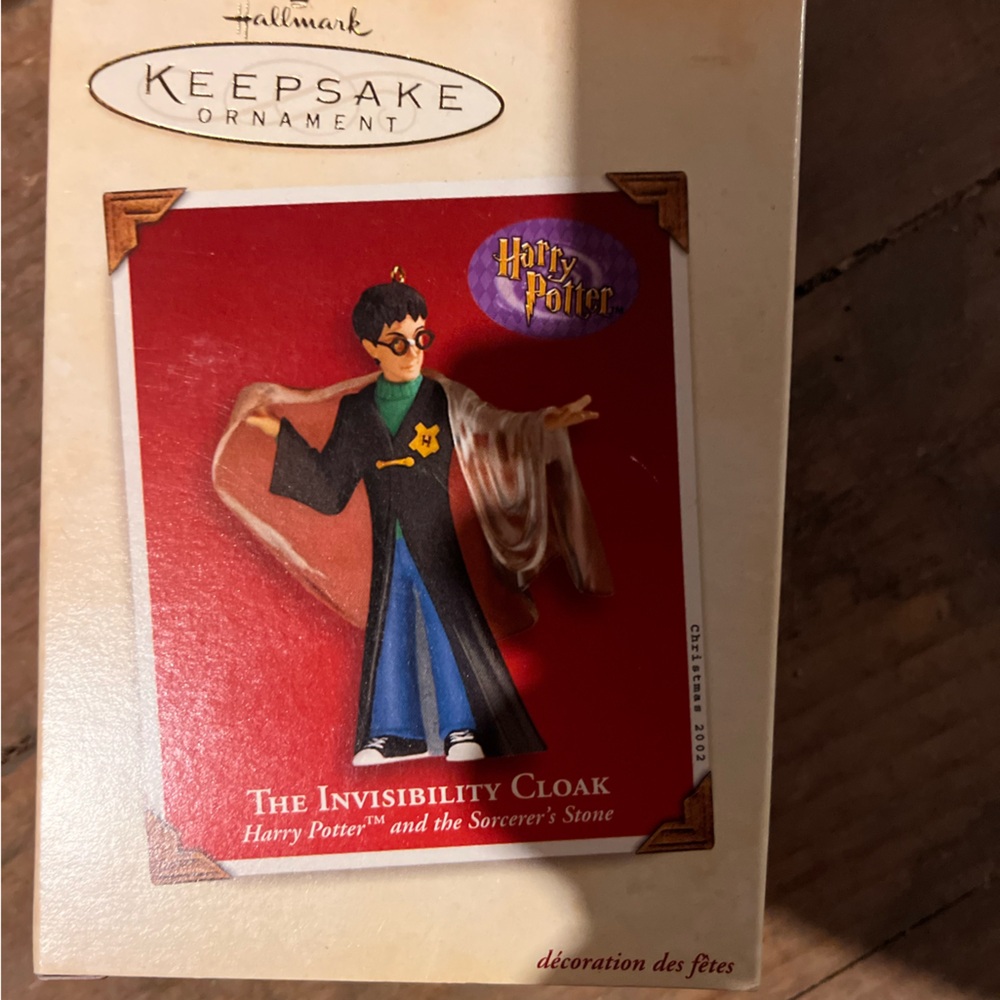 Hallmark Ornament 2002 THE INVISIBILITY CLOAK Harry Potter